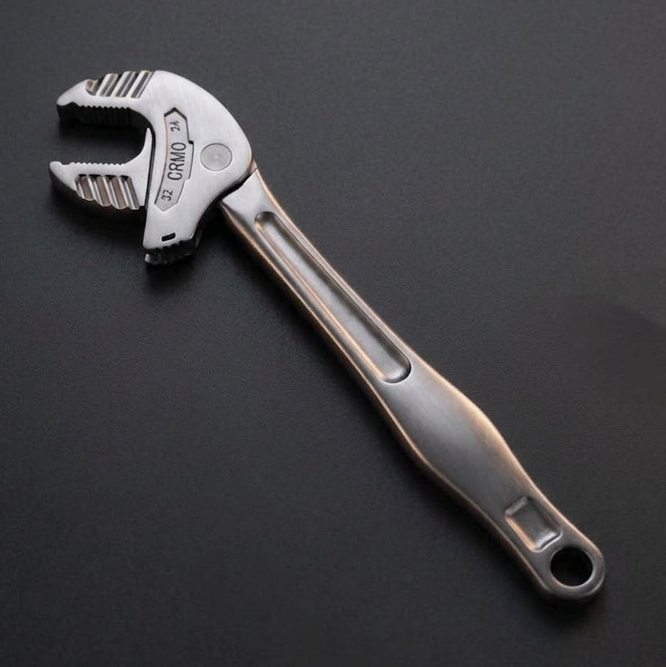 Snap-Fit Ratchet Wrench
